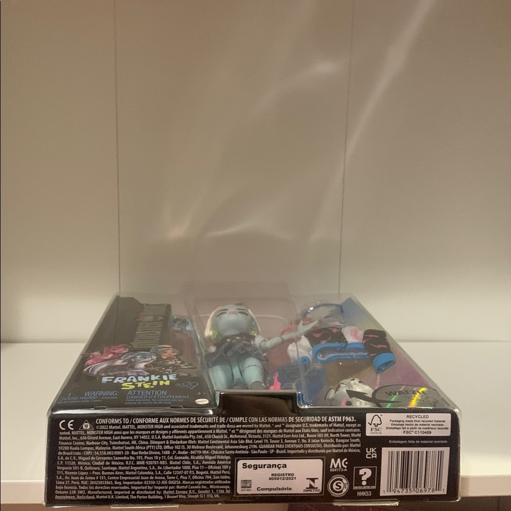 Monster High G3 Frankie Stein Doll, Generation 3 Monster High 2022 - Picture 4 of 4